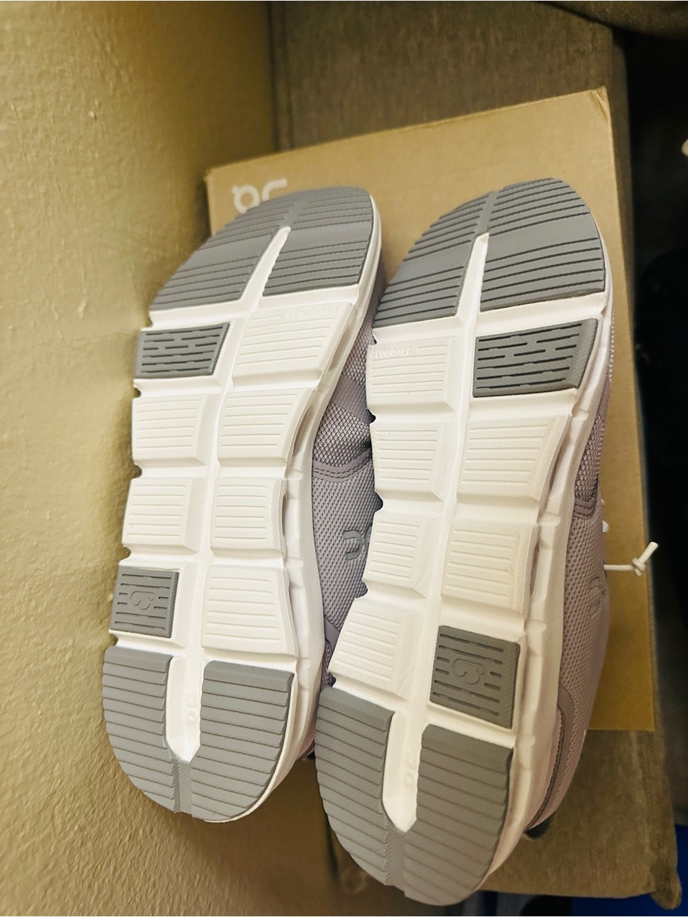 On Cloud Women’s Athletic Sneakers in Light Lavender - Picture 3 of 4